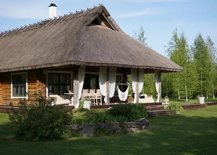 Kandimaa Saaremaal Villa *